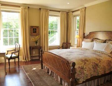 Garden Suite - Ideal for romantic weekends in CT bed and breakfast
